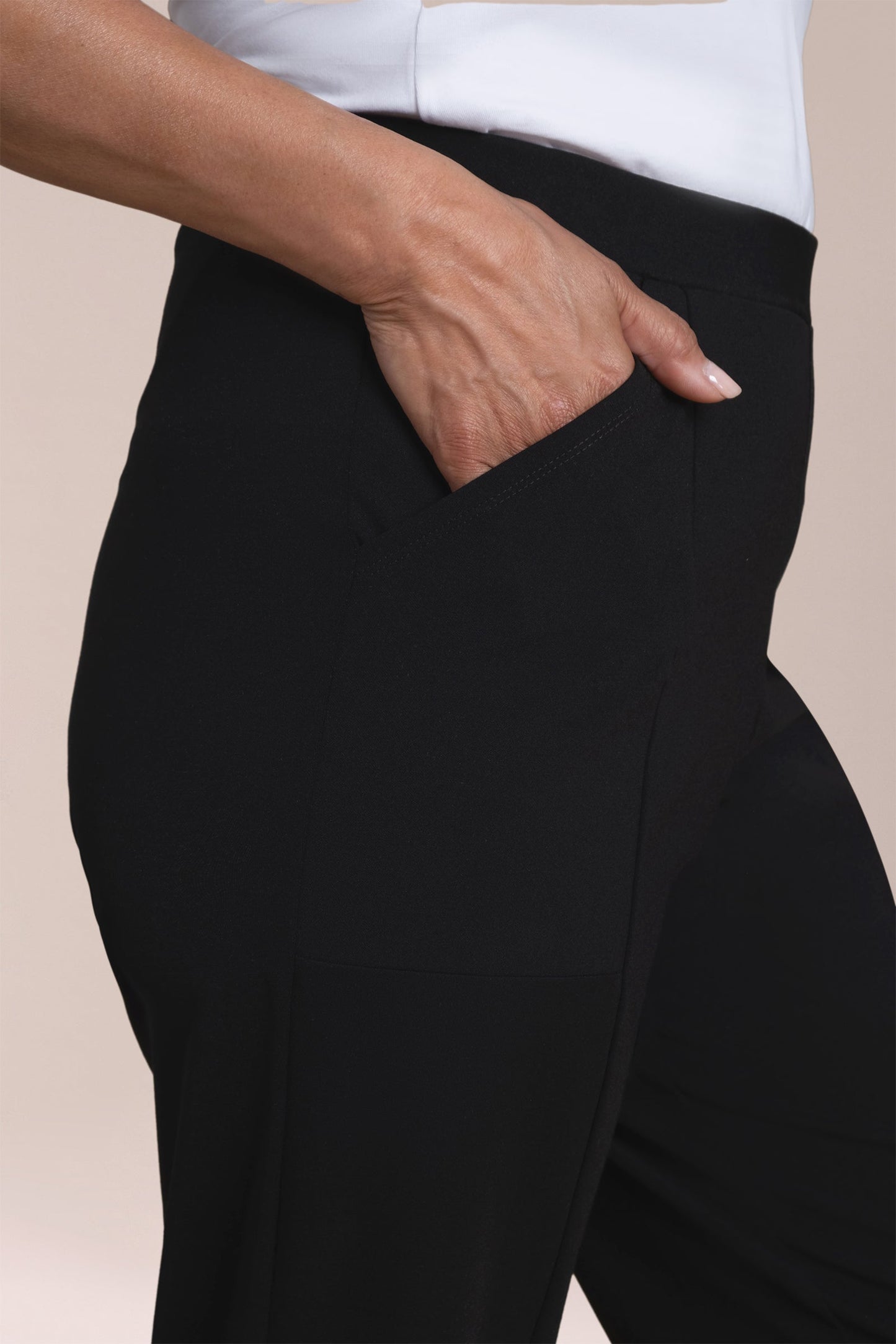 Ponte Hepburn Ankle Pant