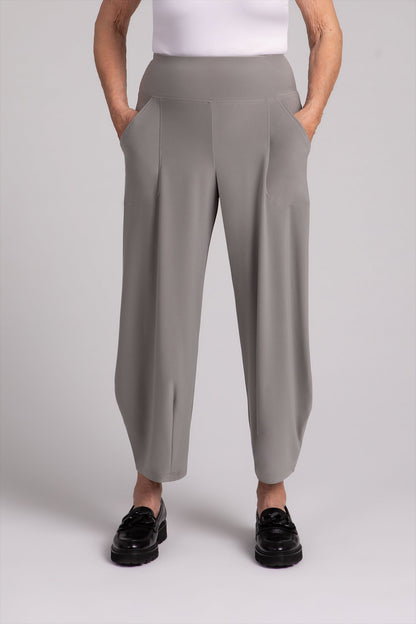 Narrow Lantern Pant