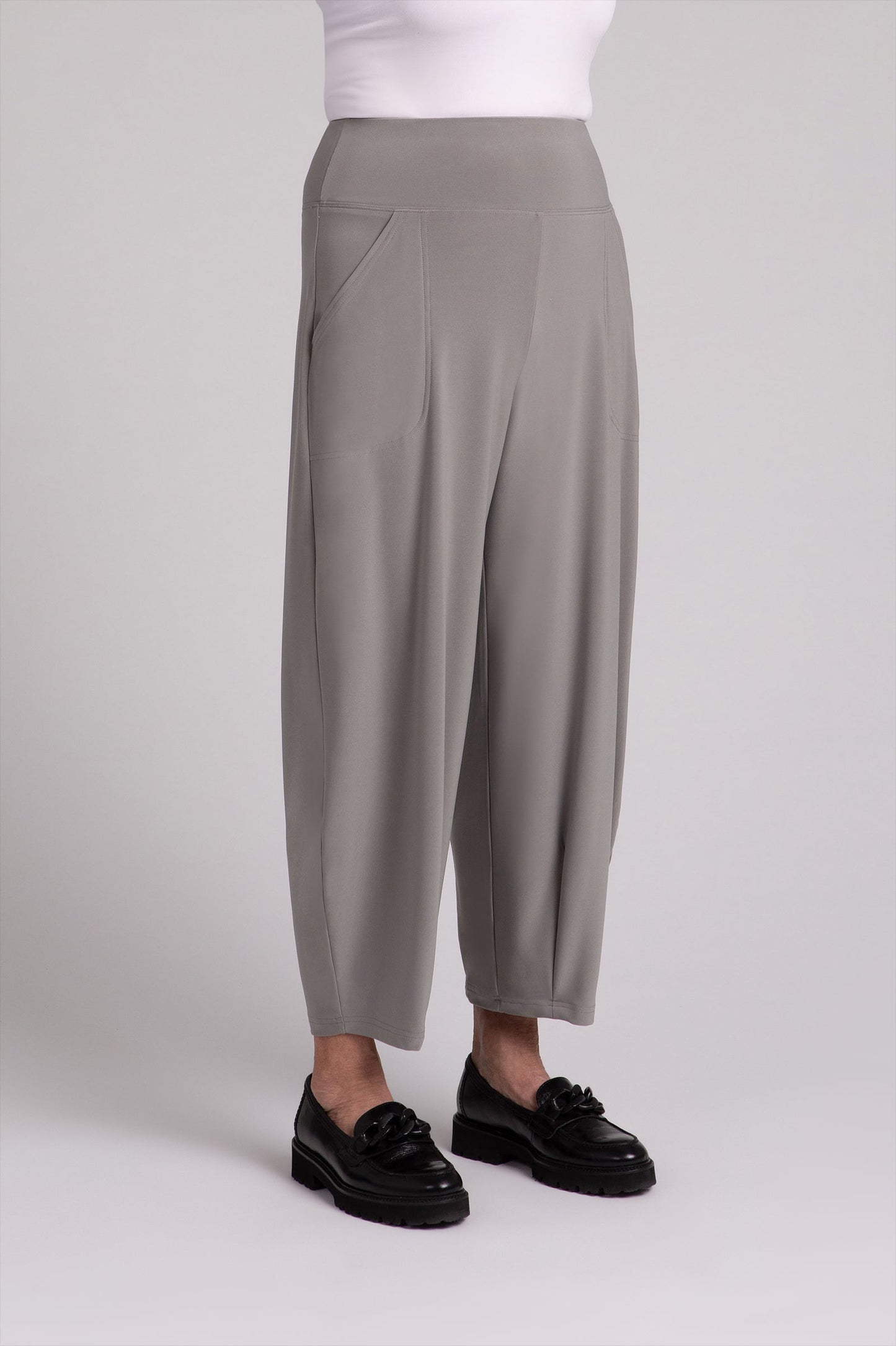 Narrow Lantern Pant