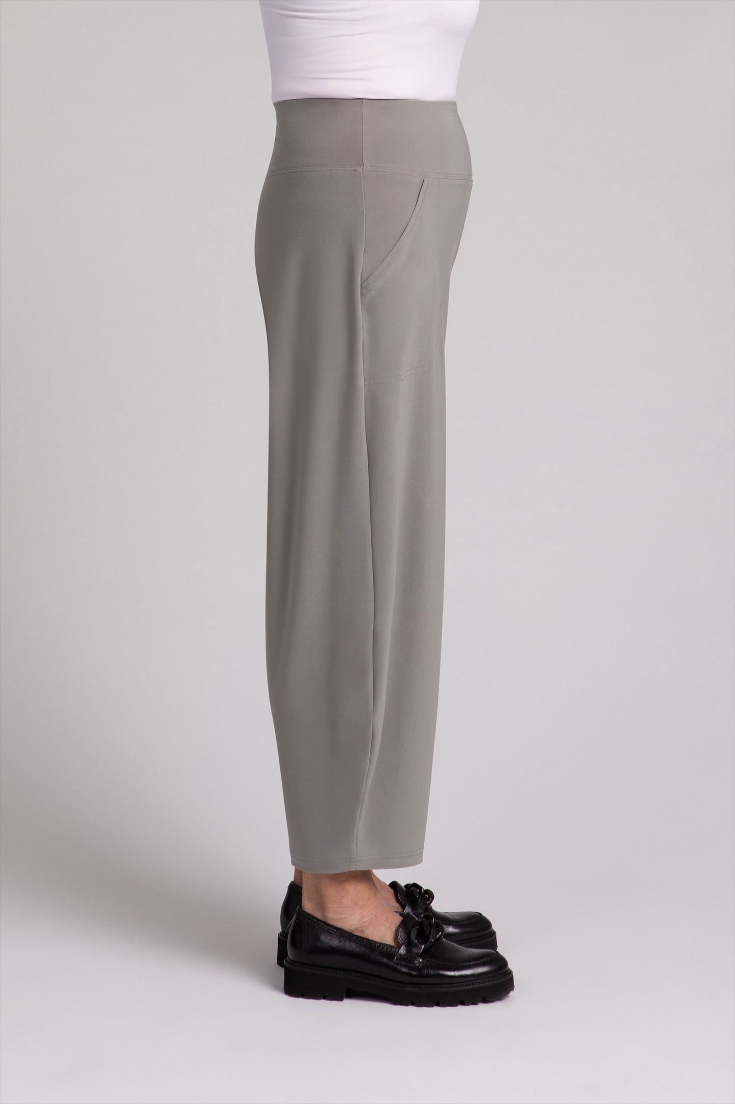 Narrow Lantern Pant