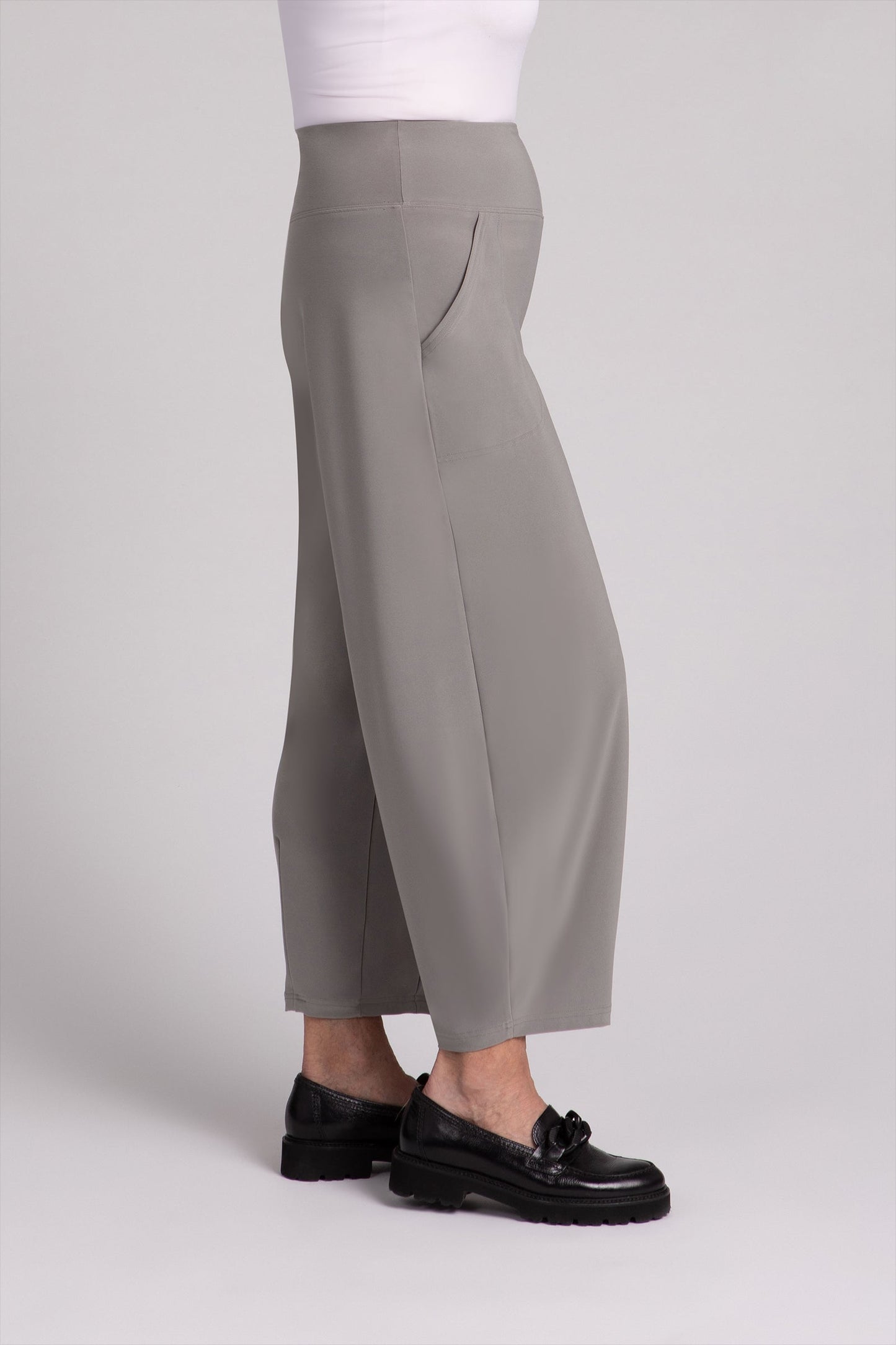 Narrow Lantern Pant
