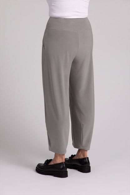 Narrow Lantern Pant