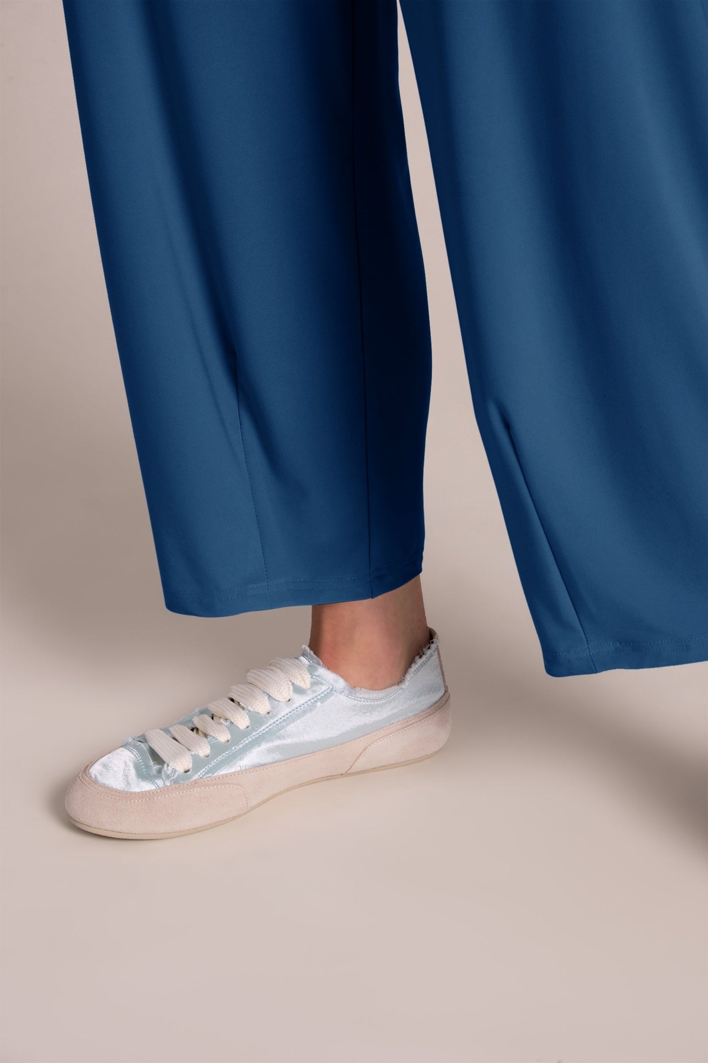 Narrow Lantern Pant