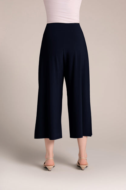 Side Slit Wide Capri