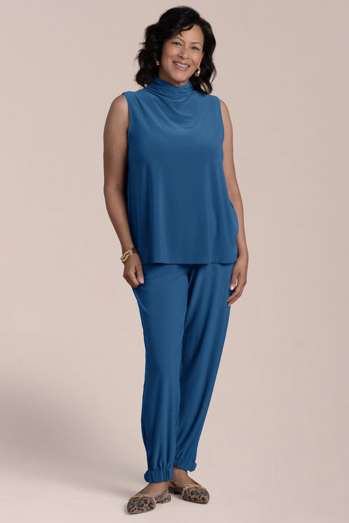 Sleeveless Echo Mock Neck Top