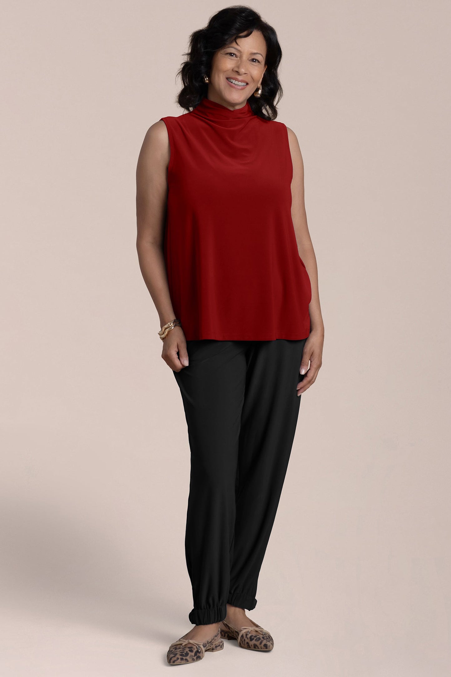 Sleeveless Echo Mock Neck Top