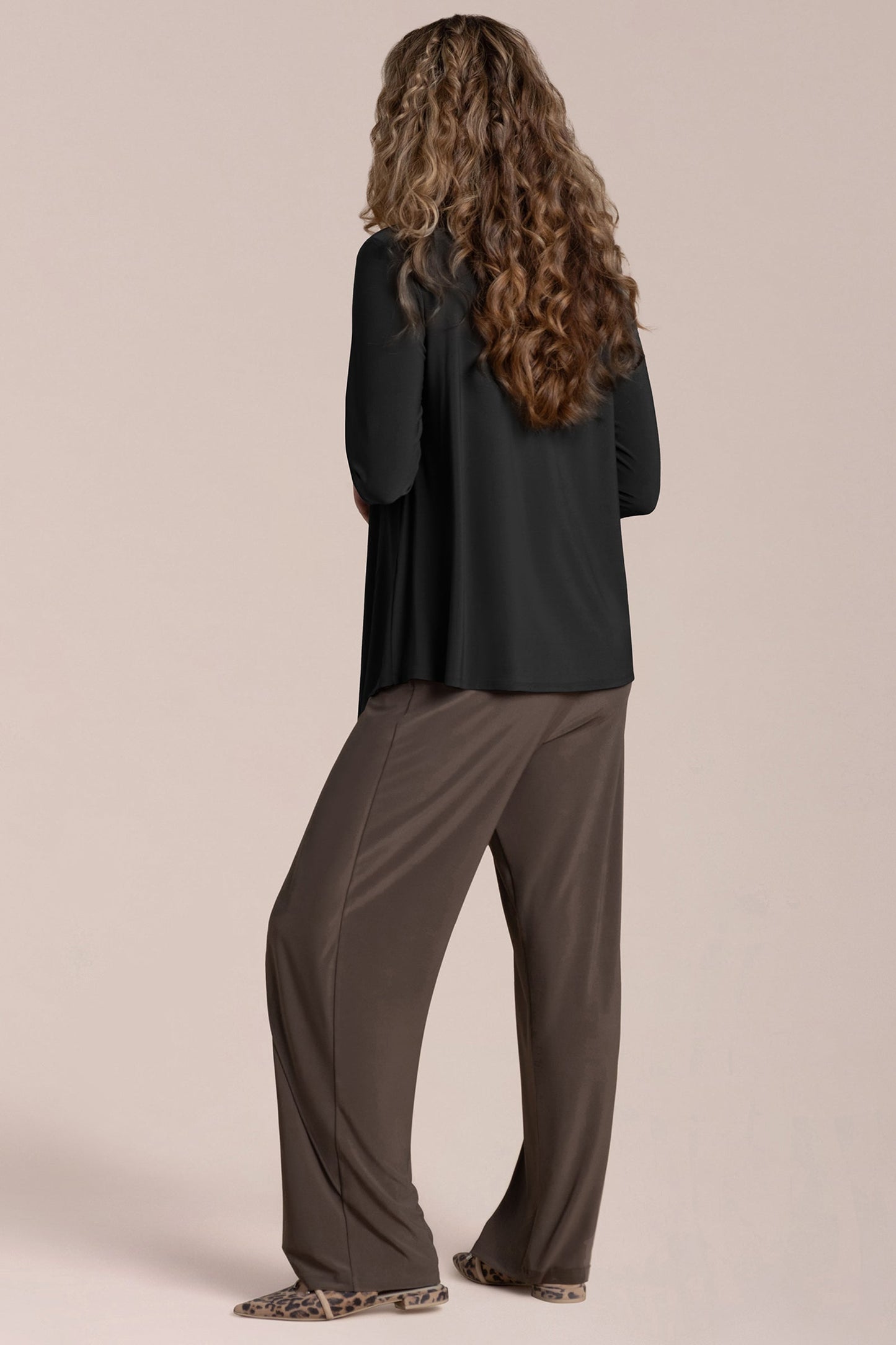 Suitable Secret Pocket Top